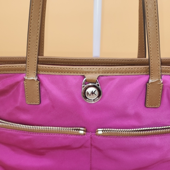 Michael Kors Fuchsia Tote With Silver Hardware & Finishings - Picture 2 of 15